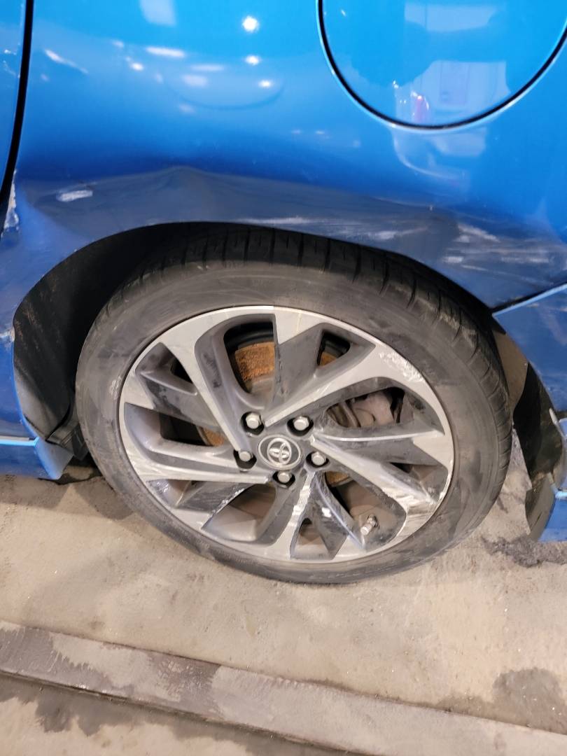 2018 TOYOTA COROLLA IM — 74199 Miles — Lot 82218084 — Main - Marhaba Auctions Used Cars - Image 9