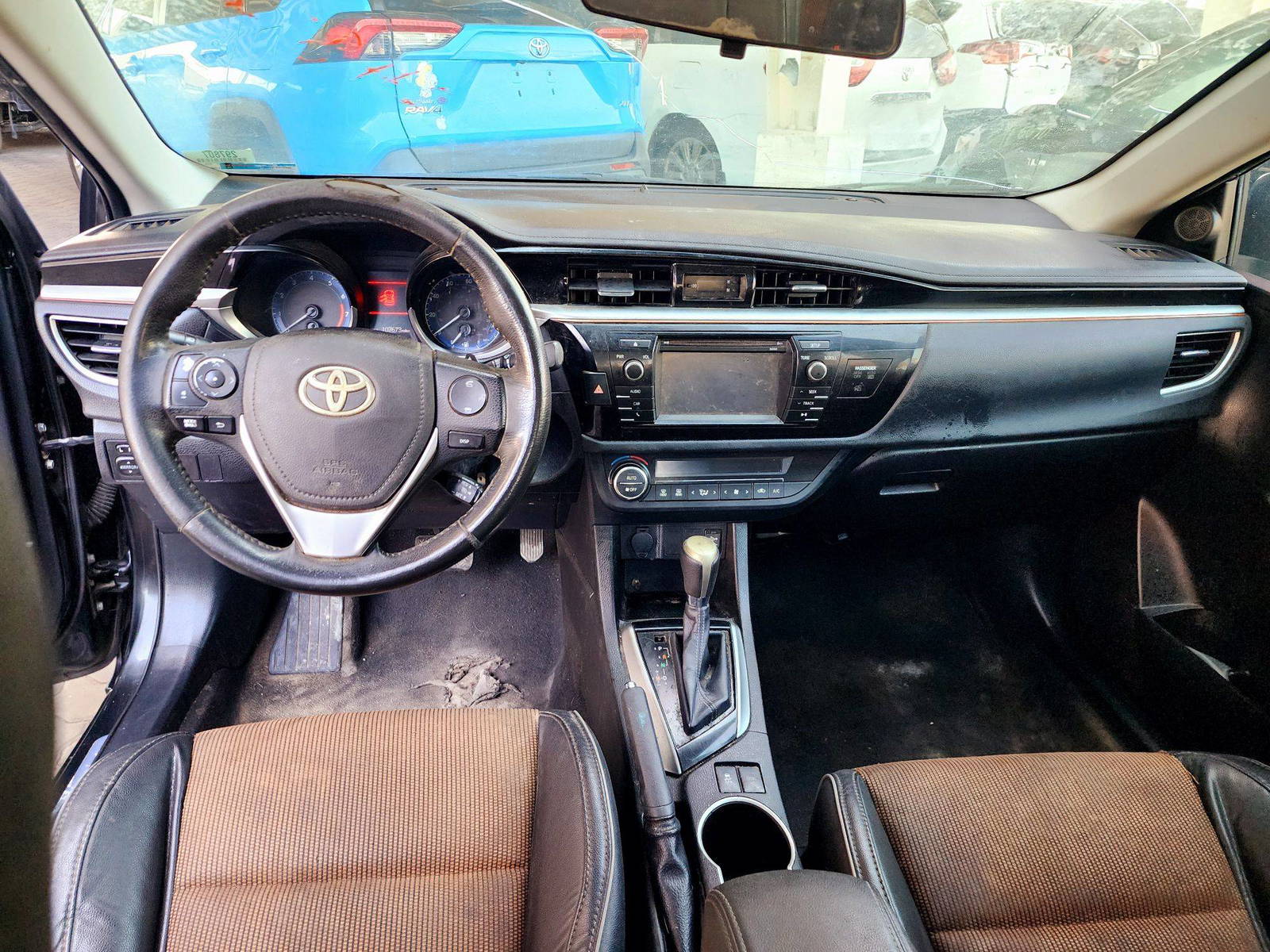 2015 TOYOTA COROLLA — 107673 Miles — Lot RHE1FP242487 — Souq - Marhaba Auctions Used Cars - Image 7
