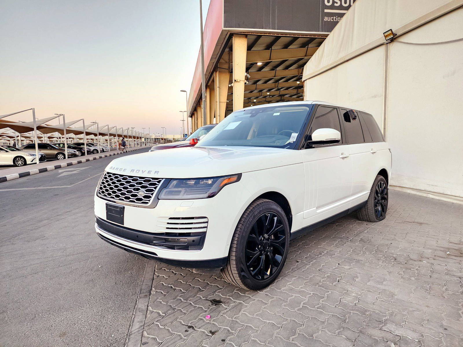 2019 LAND ROVER RANGE ROVER — 74952 Miles — Lot A552577 — Souq - Marhaba Auctions Used Cars - Image 6