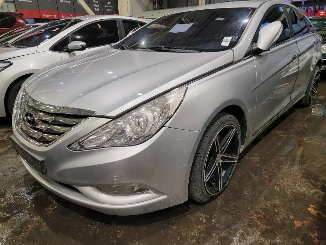 2010 HYUNDAI SONATA — 229423 KM — Lot 073698 — Main - Marhaba Auctions Used Cars - Image 4