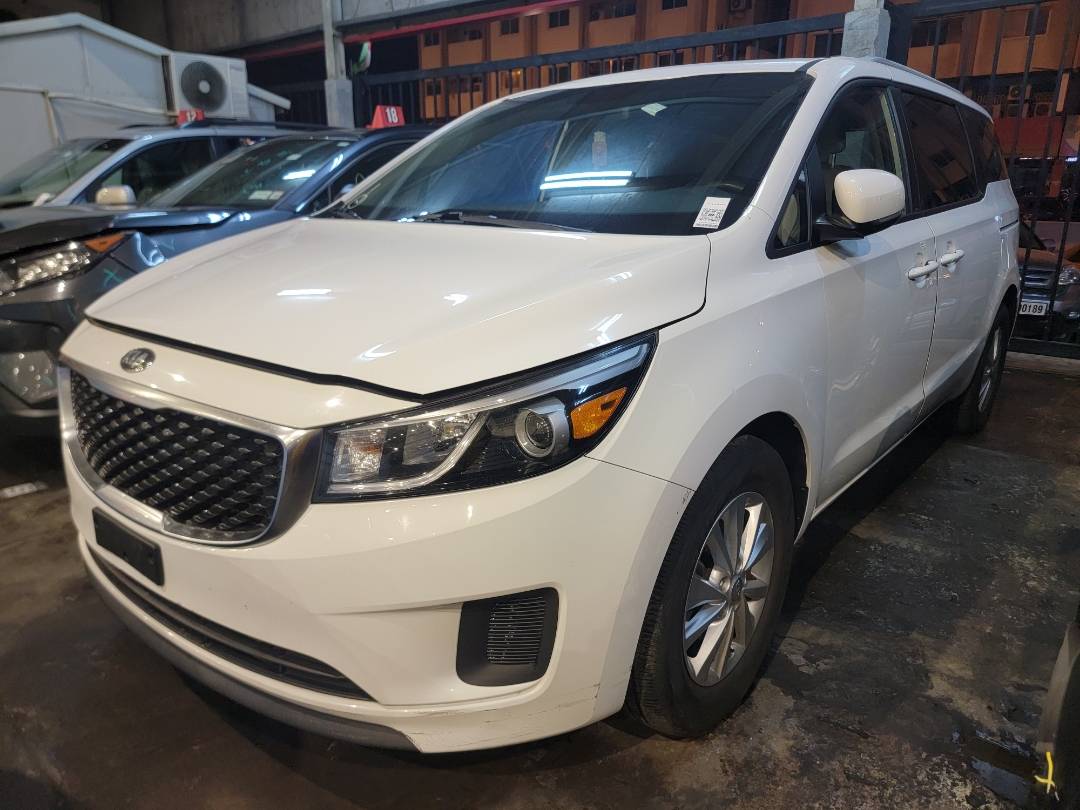 2015 KIA SEDONA — 173861 Miles — Lot 68681143 - Marhaba Auctions Used Cars - Image 6