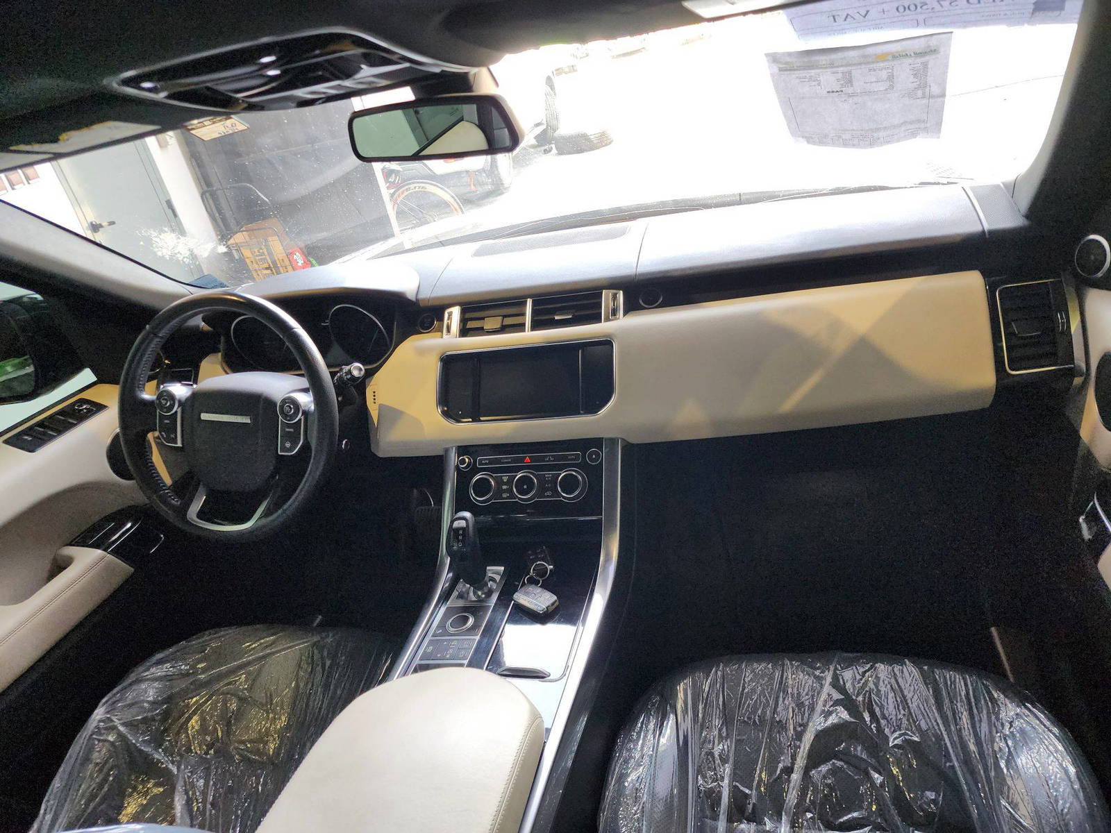 2014 LAND ROVER RANGE ROVER — 92041 Miles — Lot 50927 — Main - Marhaba Auctions Used Cars - Image 10