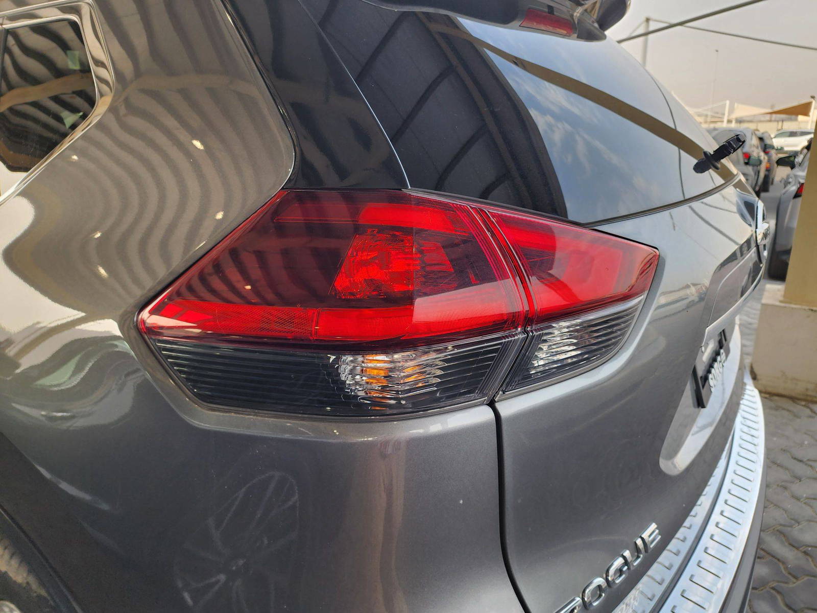 2018 NISSAN ROGUE — 76947 Miles — Lot 44008 — Souq - Marhaba Auctions Used Cars - Image 12