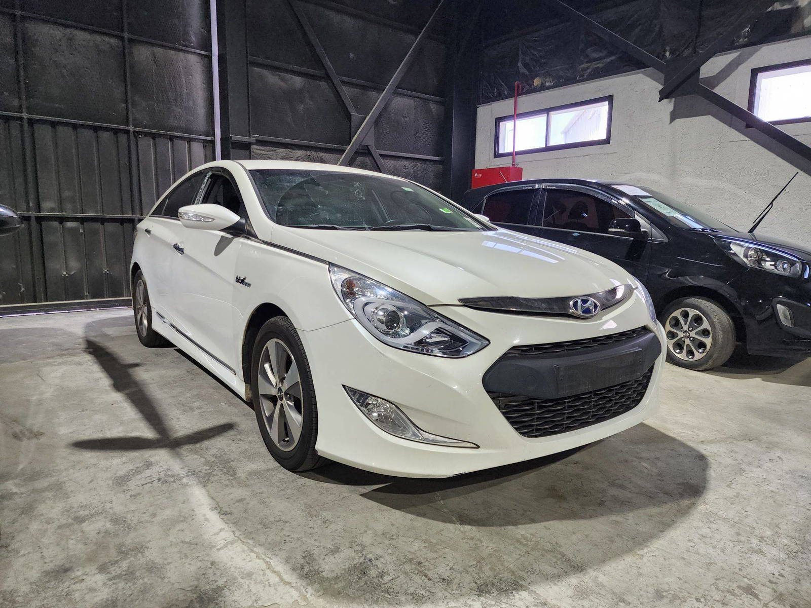 2012 HYUNDAI SONATA — 161688 KM — Lot 012468 — Main - Marhaba Auctions Used Cars - Image 3