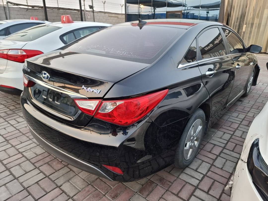 HYUNDAI SONATA 2012 - Marhaba Auction Used Cars - Image 4
