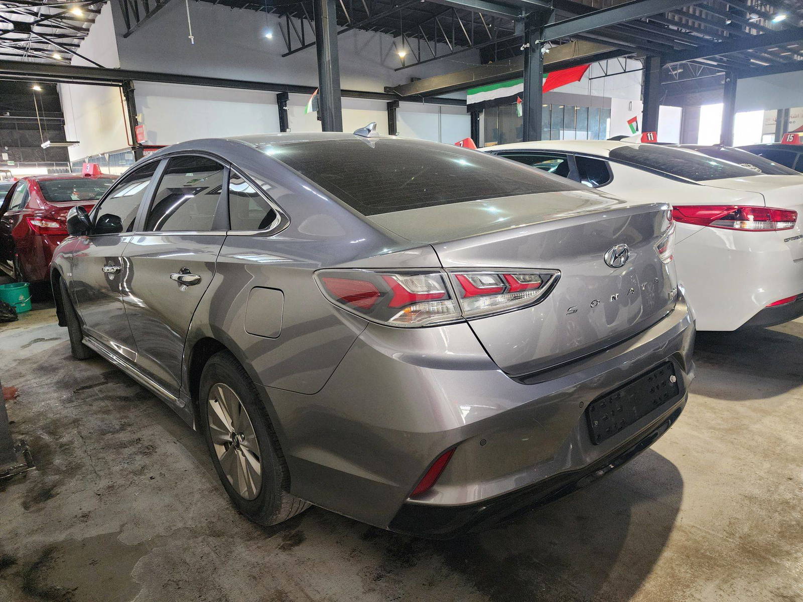 2018 HYUNDAI SONATA — 160532 KM — Lot 067993 — Al Quoz - Marhaba Auctions Used Cars - Image 5