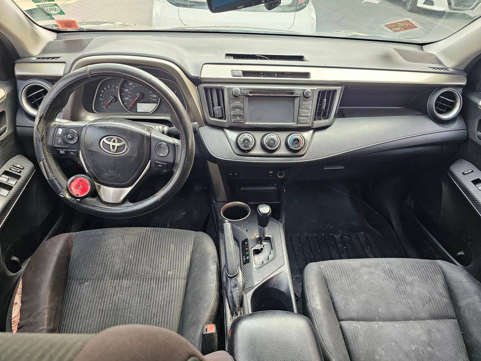 2015 TOYOTA RAV4 — 110120 Miles — Lot XFW280370 — Souq - Marhaba Auctions Used Cars - Image 7