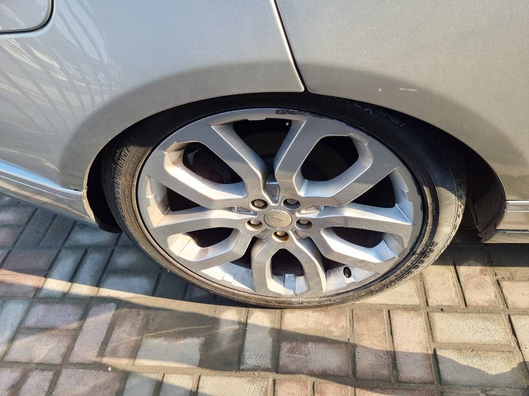 LAND ROVER RANGE ROVER SUPERCHARGED 2015 - Marhaba Auction Used Cars - Image 10