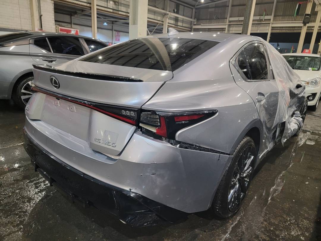 2021 LEXUS IS-350 — 2032 KM — Lot 037391 - Marhaba Auctions Used Cars - Image 9