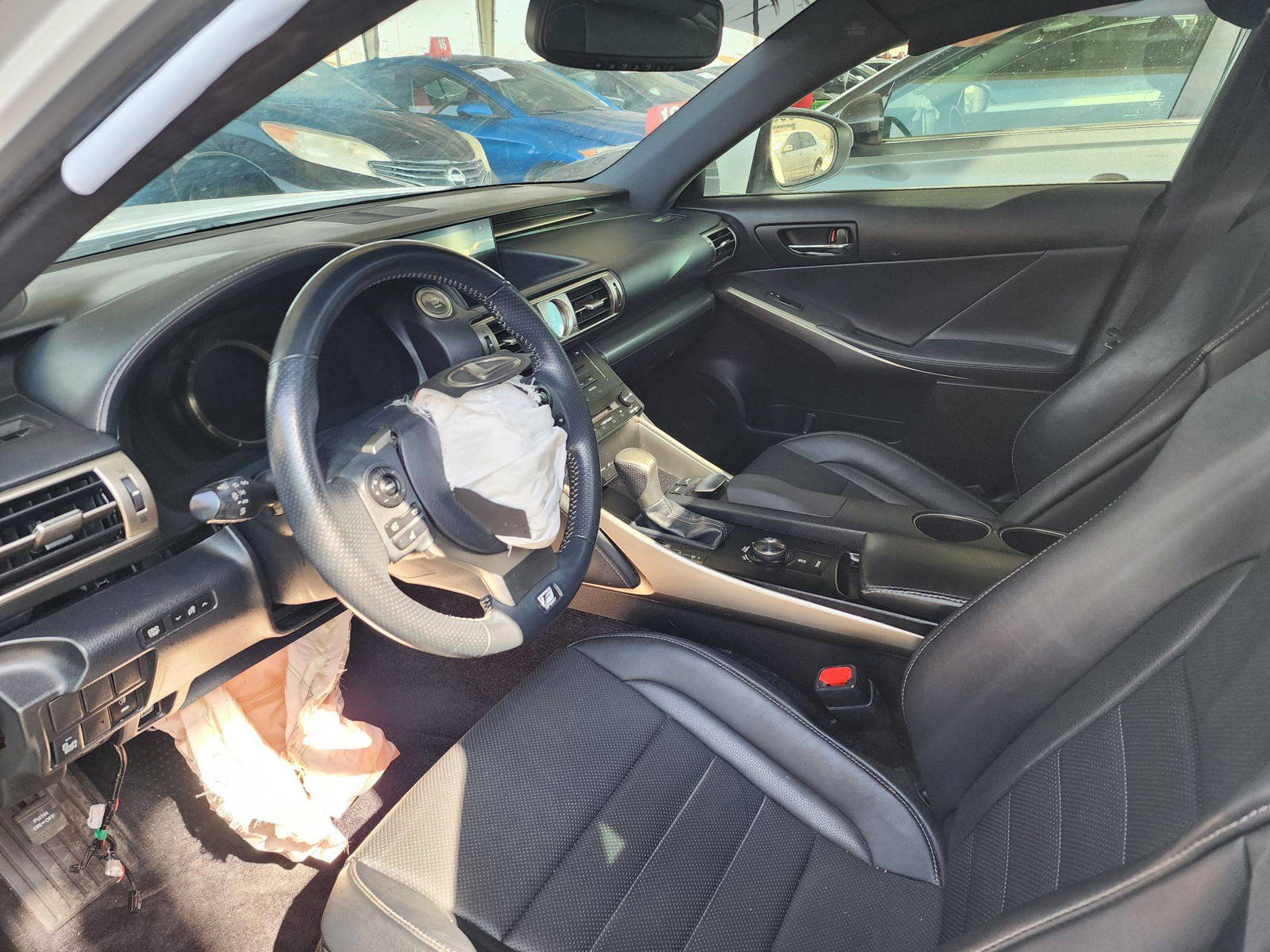 2014 LEXUS IS 250 — 89966 Miles — Lot 61530634 — Souq - Marhaba Auctions Used Cars - Image 6