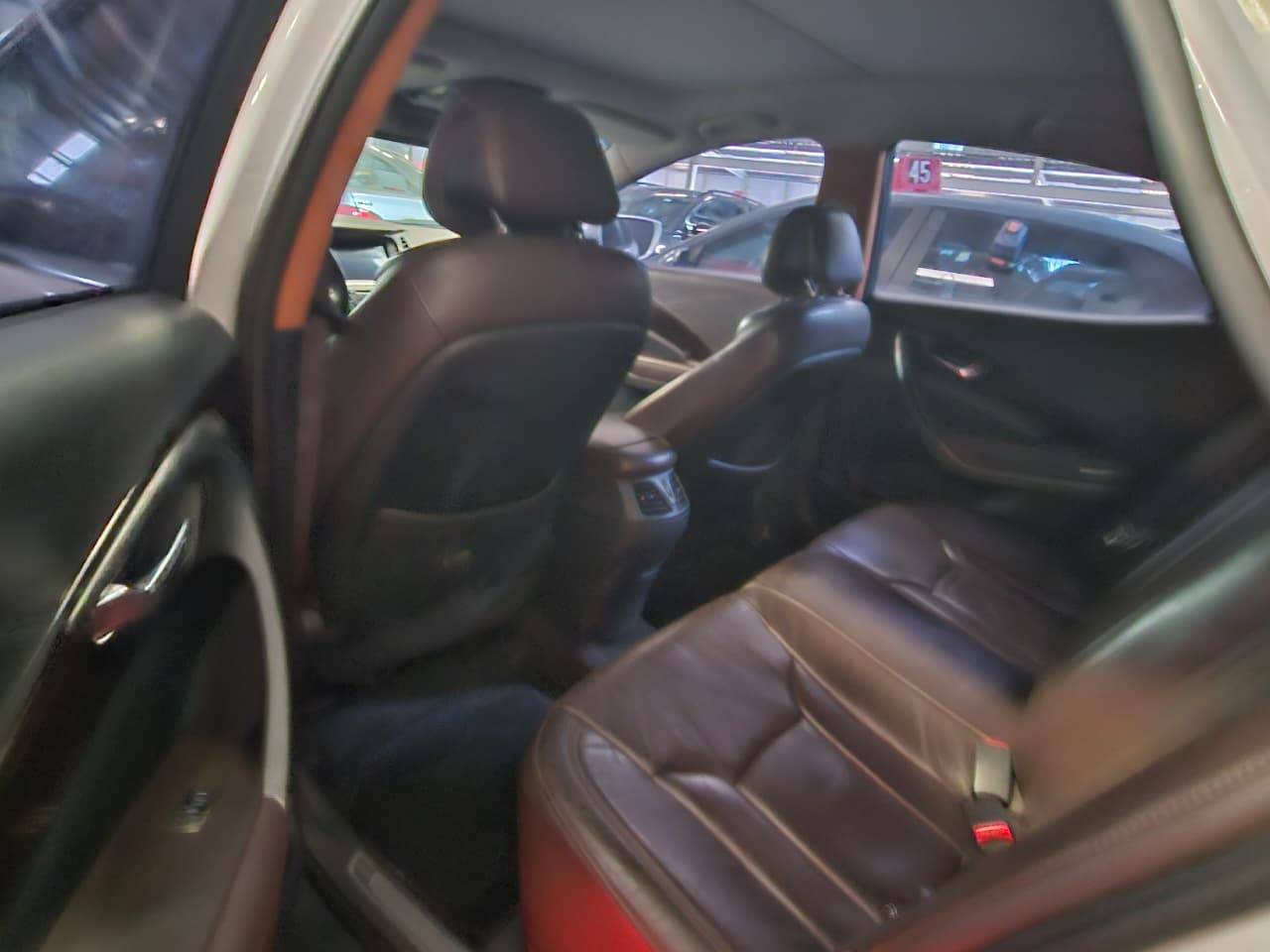 2012 HYUNDAI GRANDEUR — 168933 KM — Lot CBCA103766 — Main - Marhaba Auctions Used Cars - Image 6