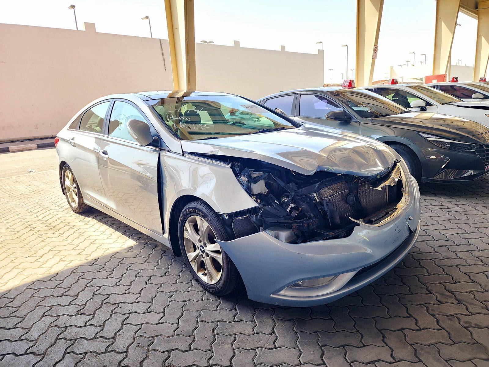 2012 HYUNDAI SONATA — 196272 Miles — Lot 40927407 — Souq - Marhaba Auctions Used Cars - Image 4