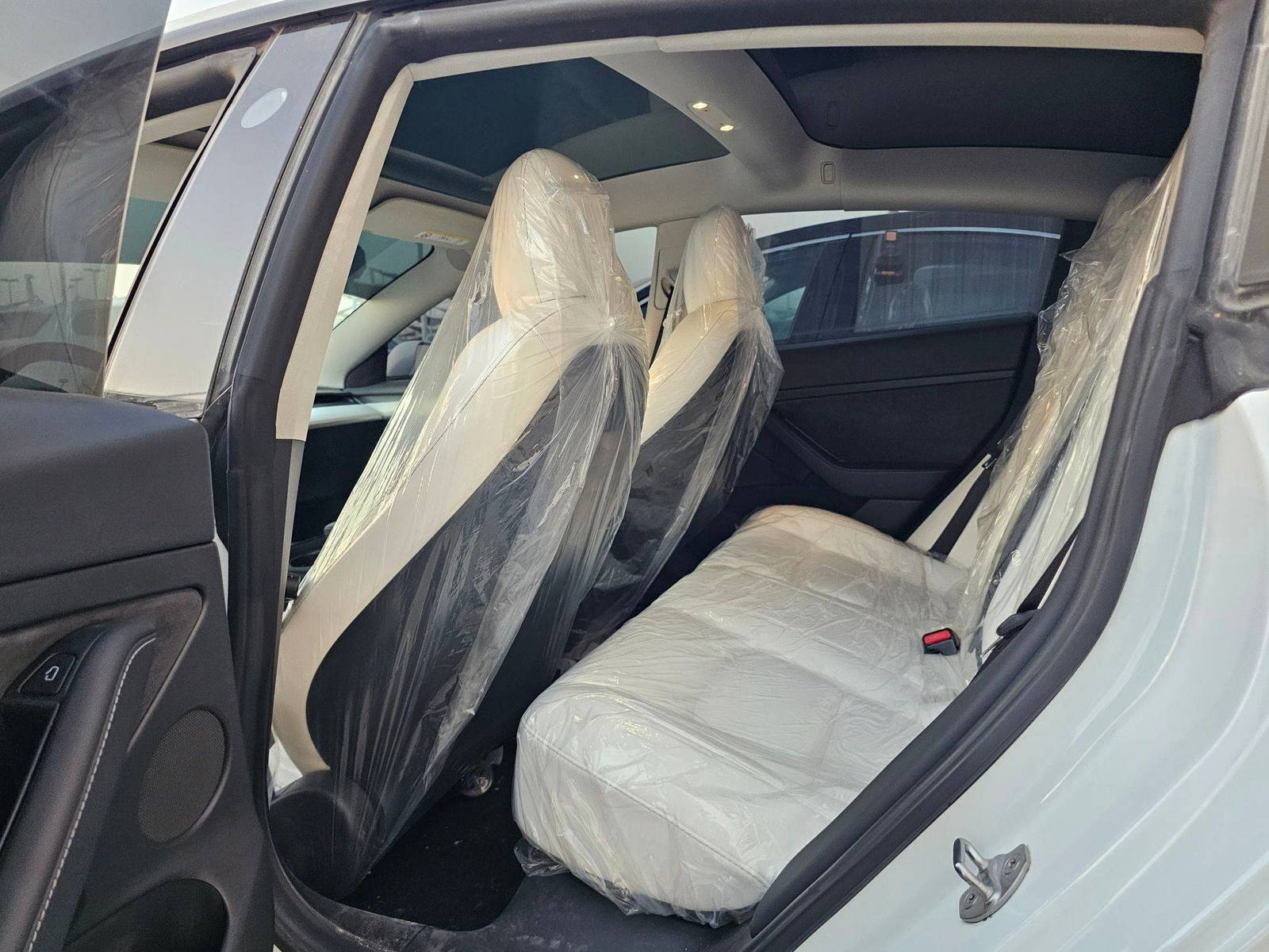 TESLA MODEL 3 2021 - Marhaba Auction Used Cars - Image 7