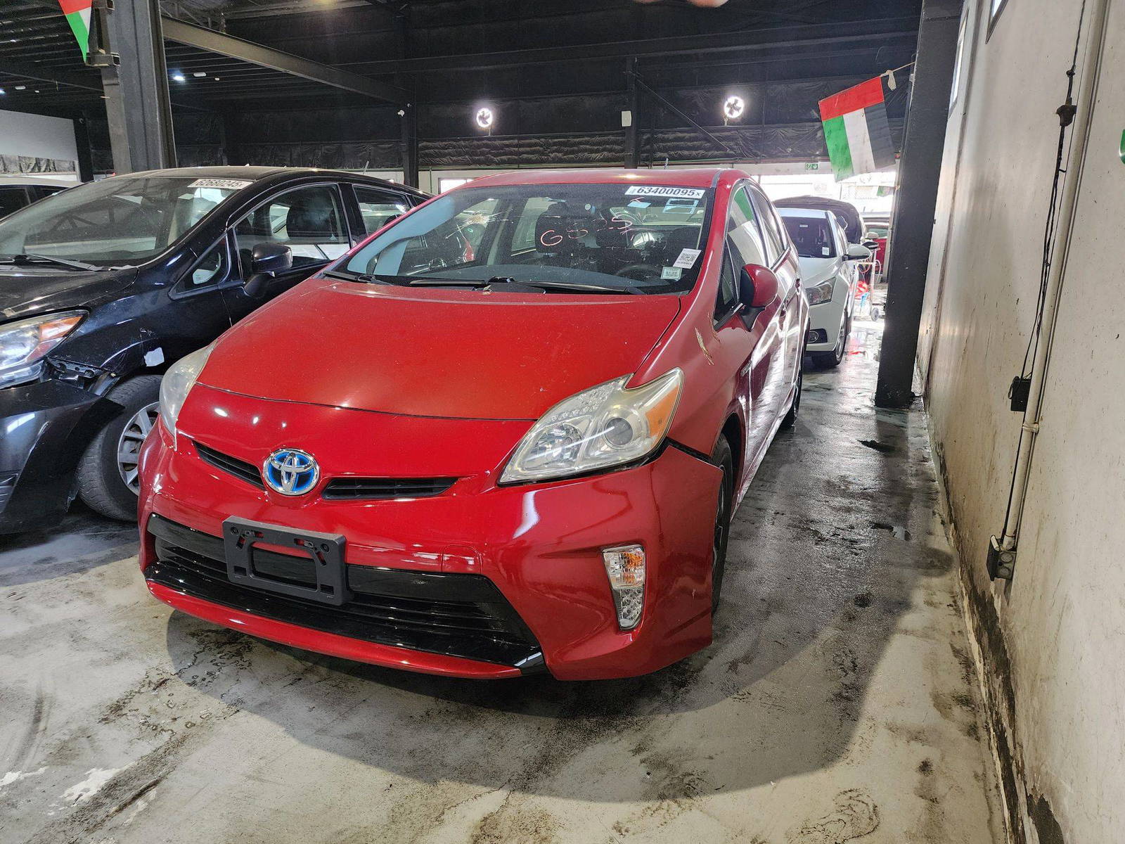 2013 TOYOTA PRIUS — 177003 Miles — Lot 63400095 — Al Quoz - Marhaba Auctions Used Cars - Image 4