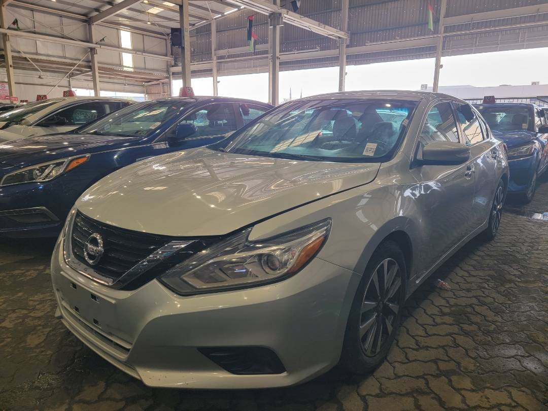 2017 NISSAN ALTIMA — 156572 Miles — Lot 7HC171983 — Main - Marhaba Auctions Used Cars - Image 5
