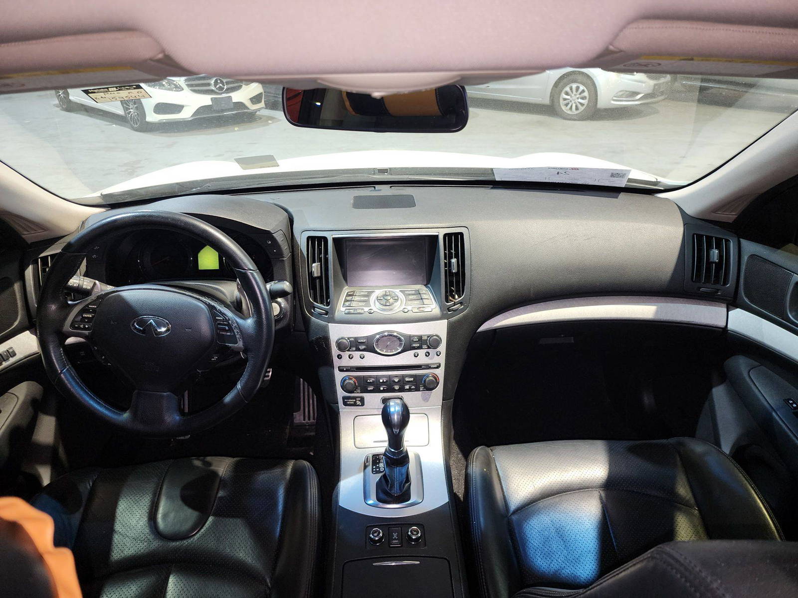 2009 INFINITI G37 — 159544 KM — Lot 401055 — Al Quoz - Marhaba Auctions Used Cars - Image 8