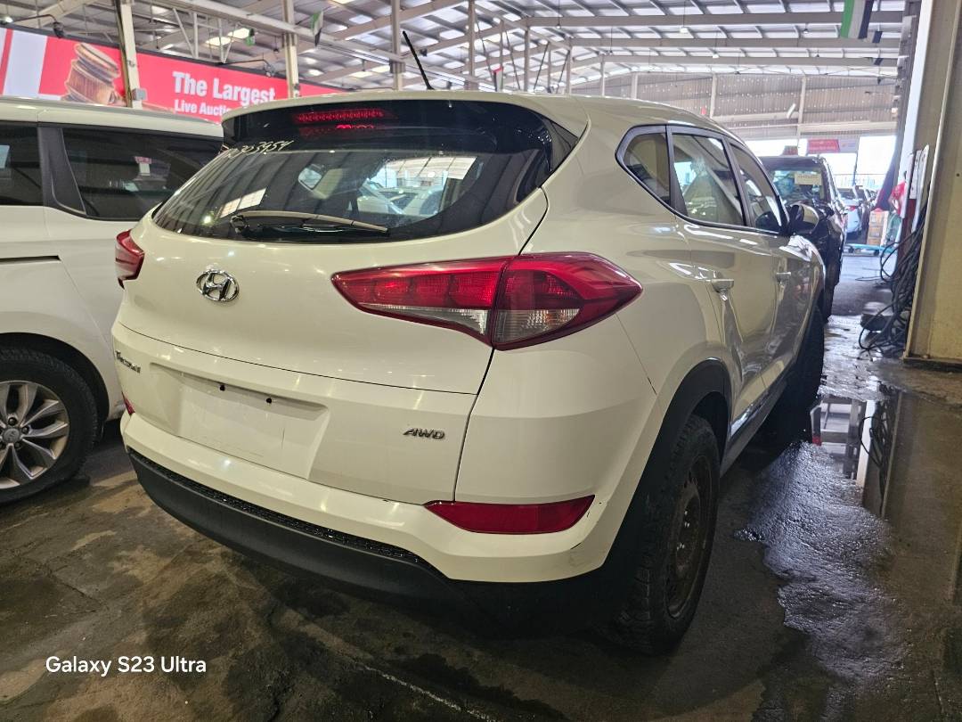2018 HYUNDAI TUCSON — 115165 KM — Lot 12303954 — Main - Marhaba Auctions Used Cars - Image 3