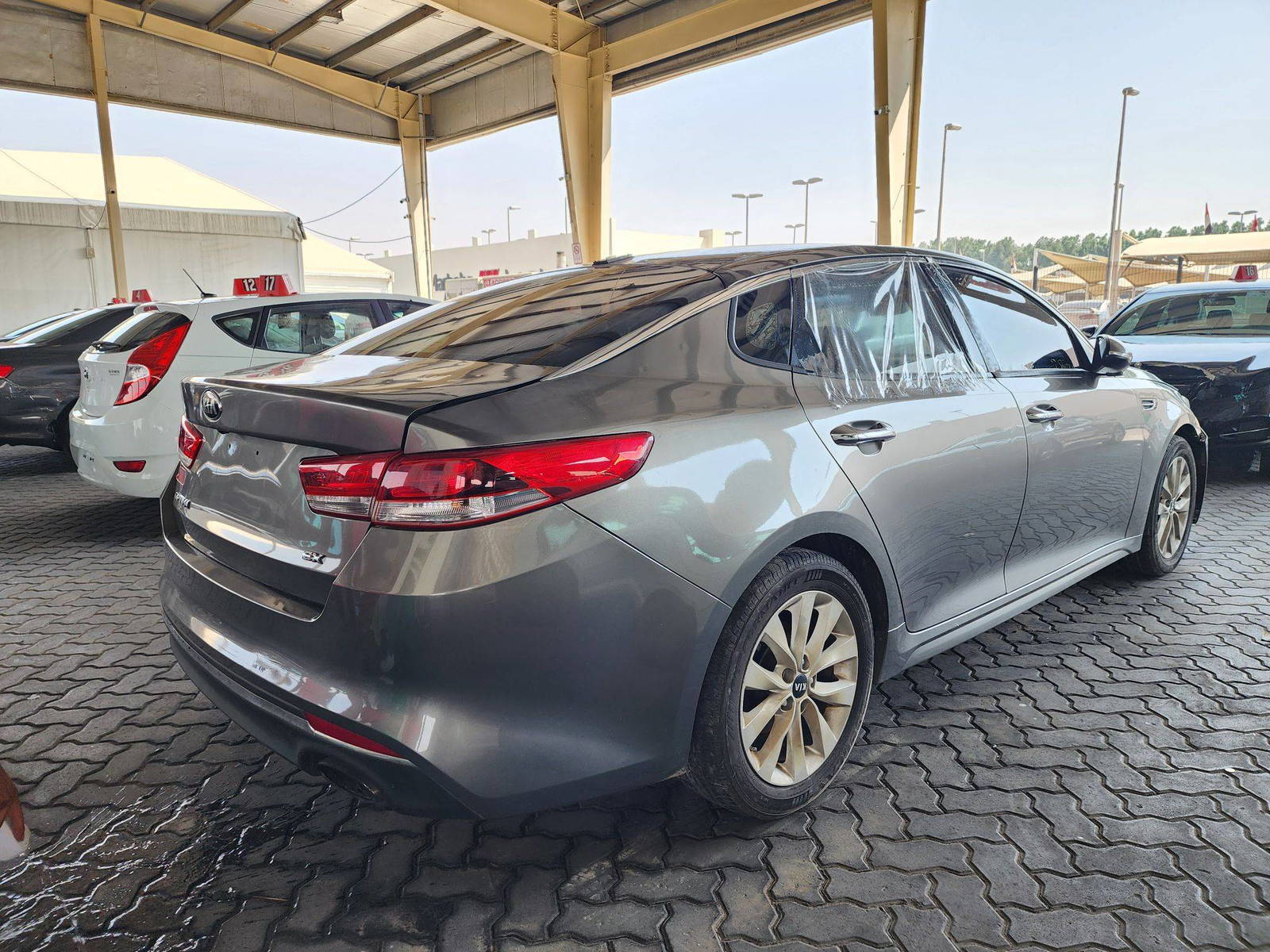 2016 KIA OPTIMA — 189120 Miles — Lot 812947 — Souq - Marhaba Auctions Used Cars - Image 3