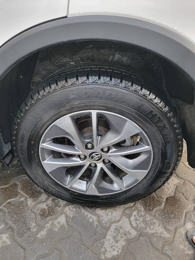 2017 TOYOTA RAV4 — 233655 Miles — Lot 73907 — Main - Marhaba Auctions Used Cars - Image 9