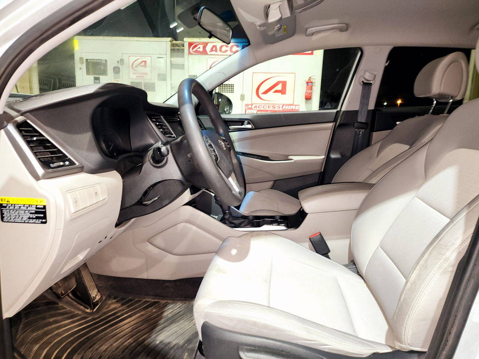2018 HYUNDAI TUCSON — 195278 Miles — Lot U766822 — Souq - Marhaba Auctions Used Cars - Image 8
