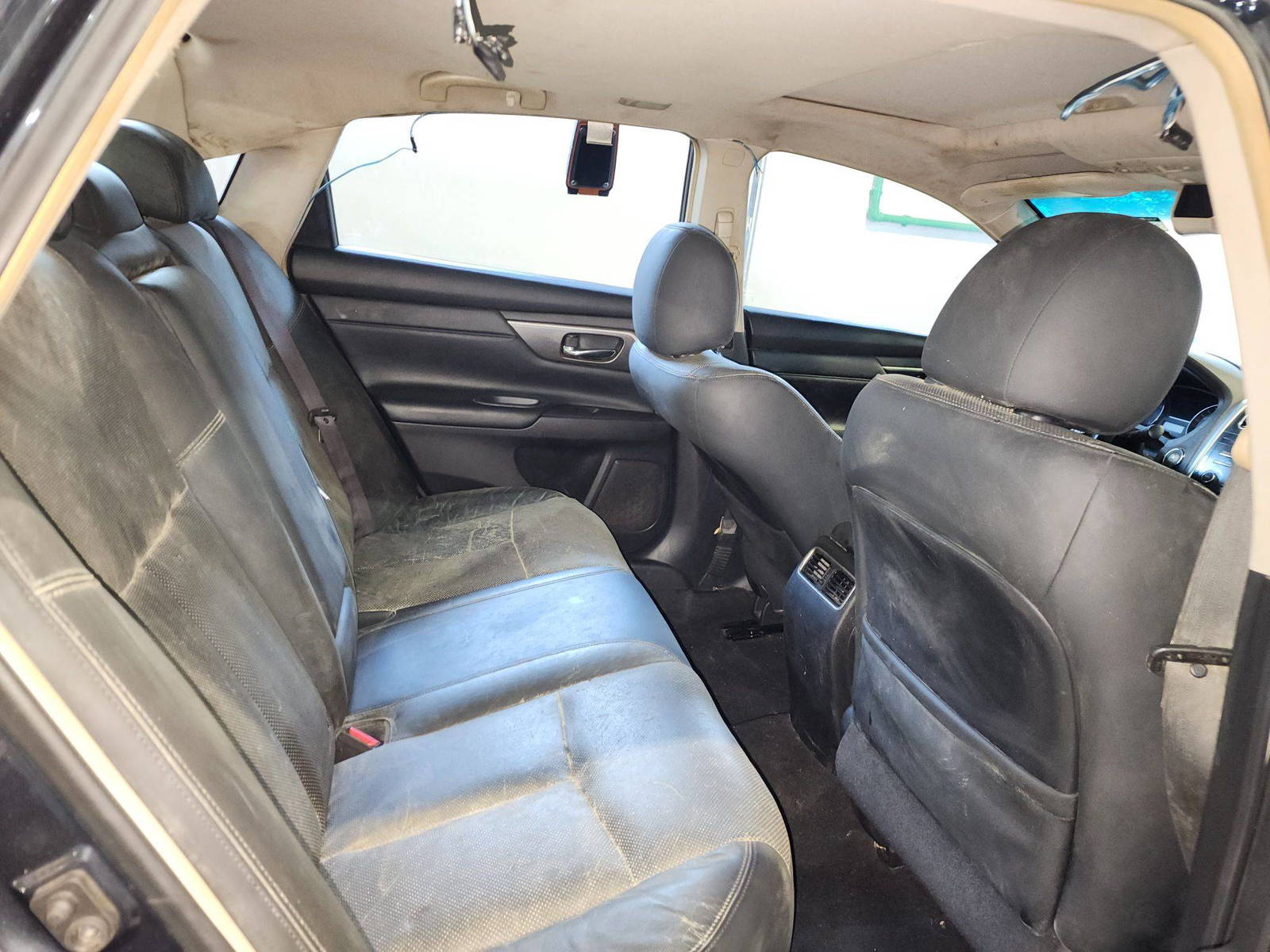 2013 NISSAN ALTIMA — 220947 Miles — Lot 59811834 — Al Quoz - Marhaba Auctions Used Cars - Image 6