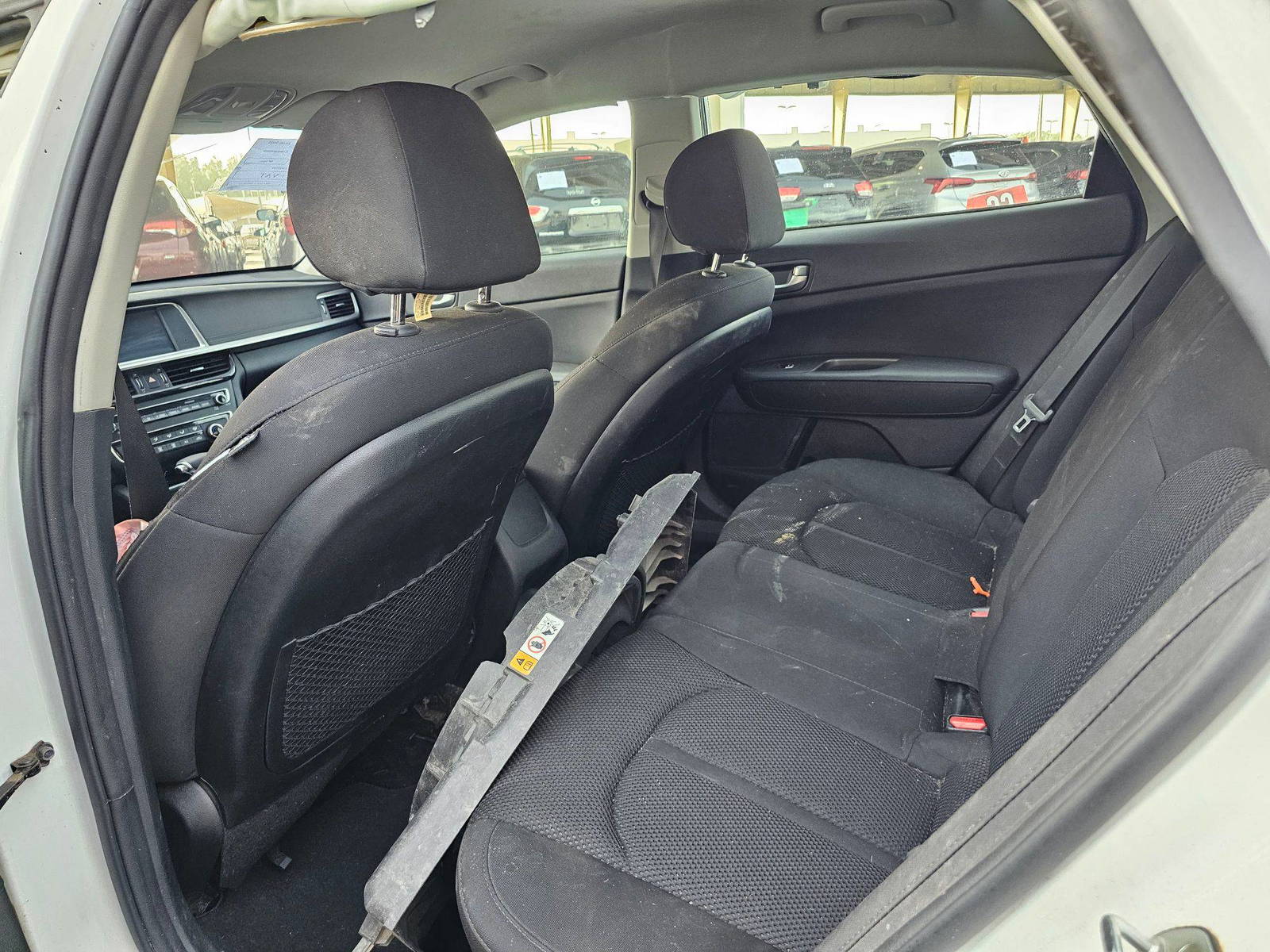 2020 KIA OPTIMA — 87414 Miles — Lot 0LG428589 — Souq - Marhaba Auctions Used Cars - Image 6