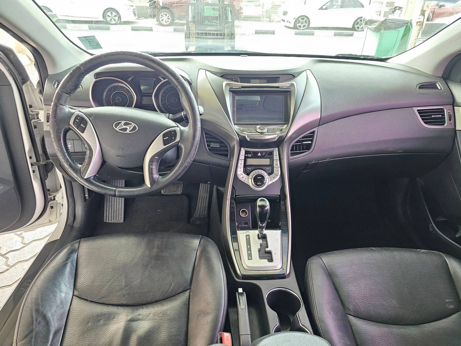 2012 HYUNDAI AVANTE — 167321 KM — Lot 608879 — Souq - Marhaba Auctions Used Cars - Image 7
