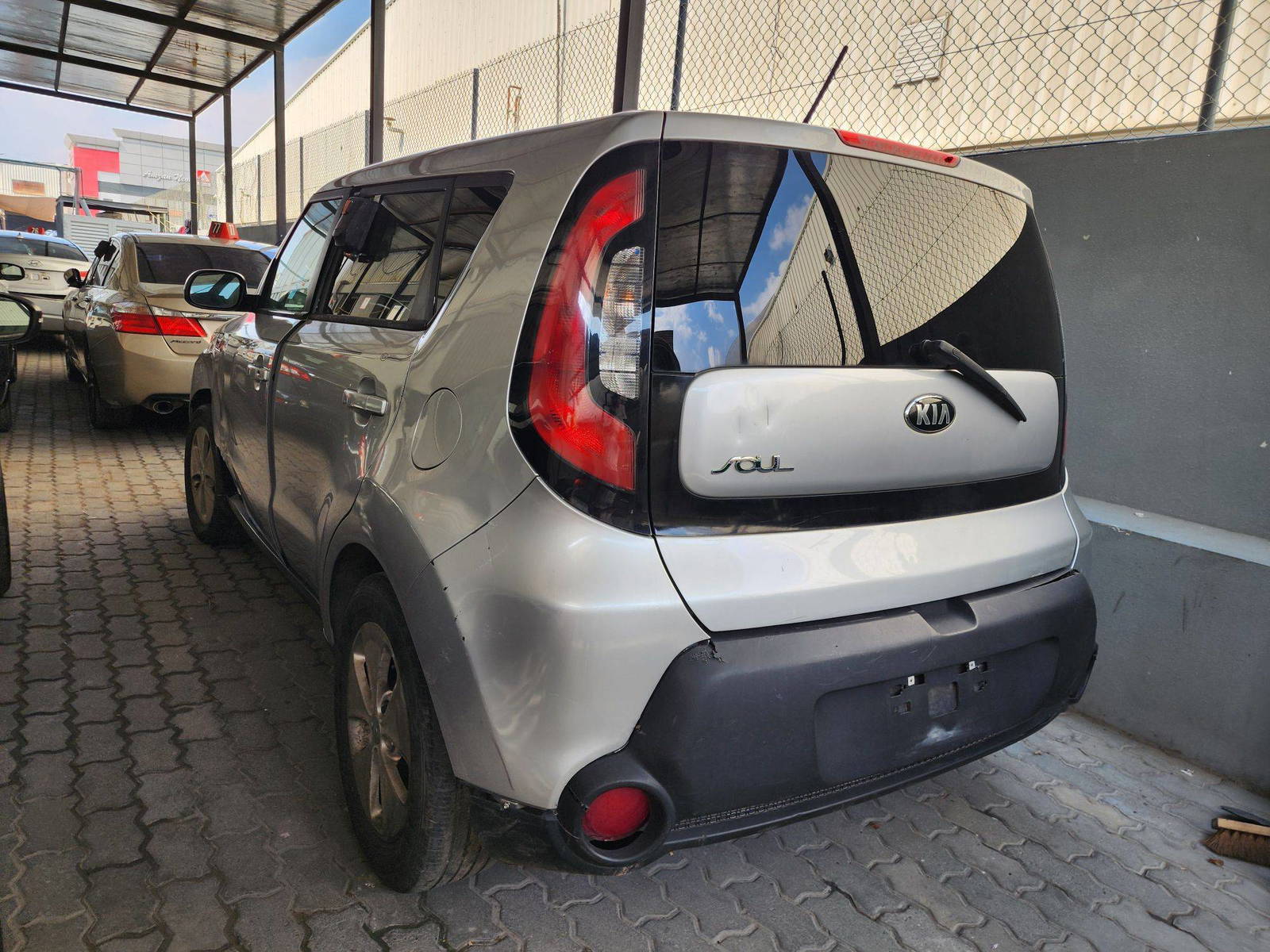 2016 KIA SOUL — 152321 Miles — Lot 40255813 — Al Quoz - Marhaba Auctions Used Cars - Image 5