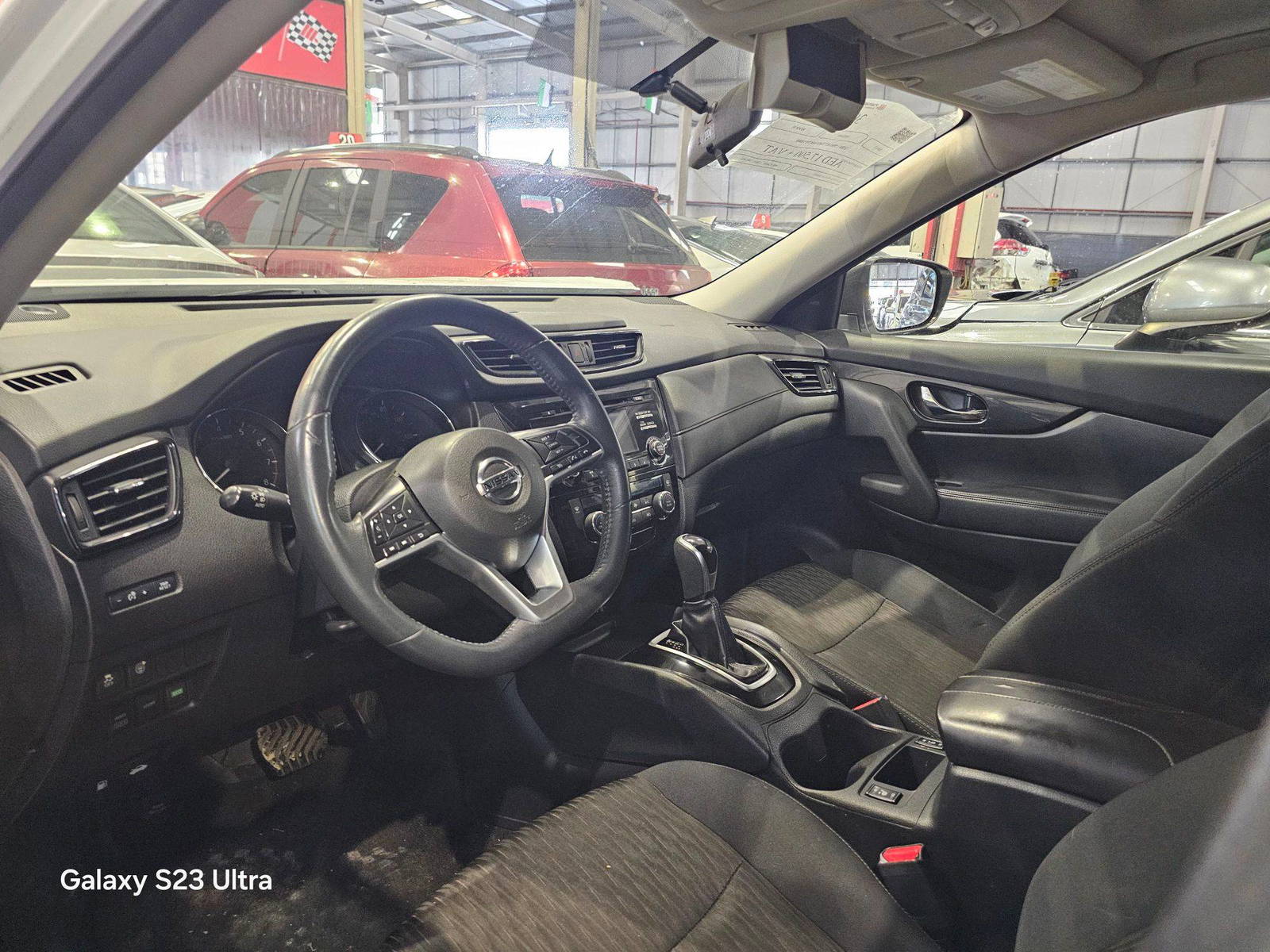 NISSAN ROGUE 2017 - Marhaba Auction Used Cars - Image 8