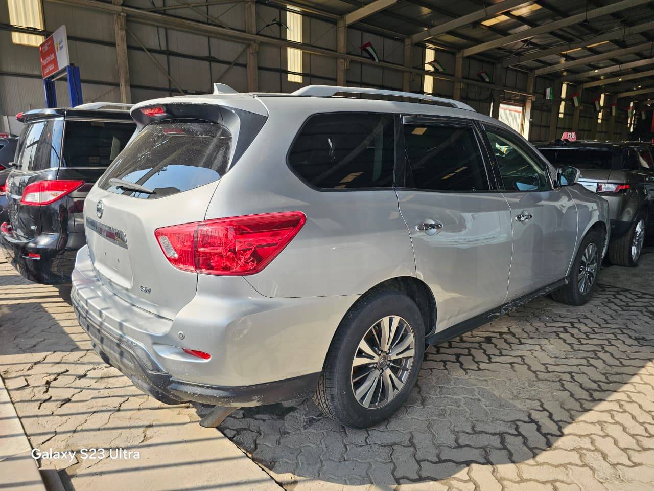 2019 NISSAN PATHFINDER — 118608 Miles — Lot N5KC618517 — Main - Marhaba Auctions Used Cars - Image 4