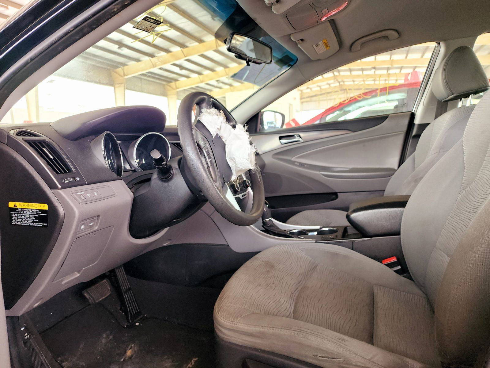 2013 HYUNDAI SONATA — 154361 Miles — Lot 215487 — Souq - Marhaba Auctions Used Cars - Image 8