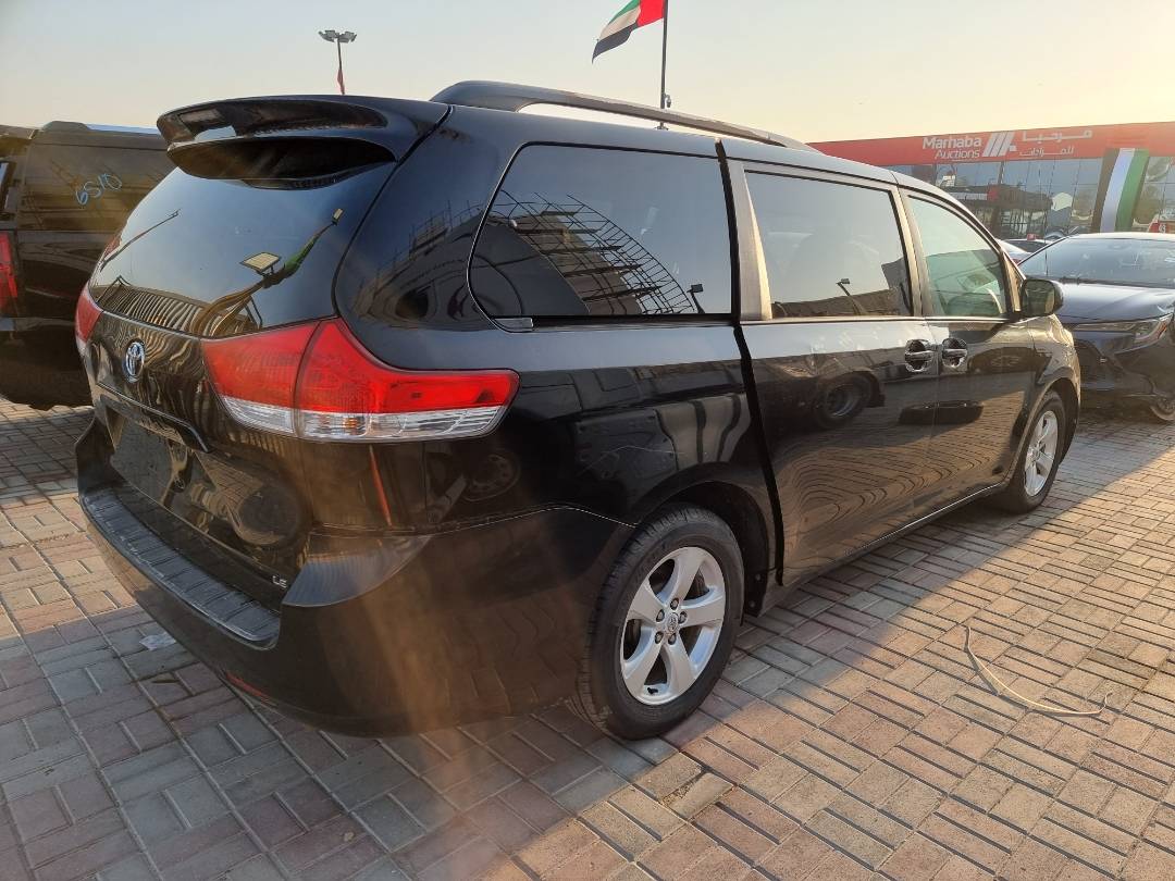 2011 TOYOTA SIENNA — 199264 Miles — Lot 214578 — Ind. 12 - Marhaba Auctions Used Cars - Image 4