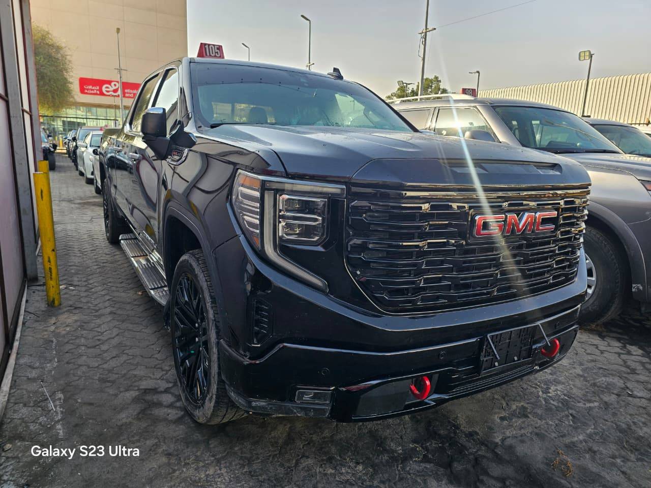 GMC SIERRA 2022 - Marhaba Auction Used Cars - Image 3
