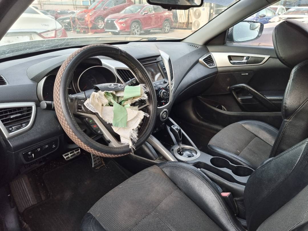 2013 HYUNDAI VELOSTER — 167005 Miles — Lot 124542 — Ind. 12 - Marhaba Auctions Used Cars - Image 6