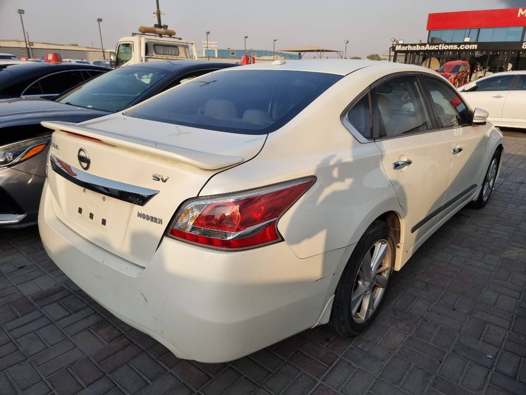 2015 NISSAN ALTIMA — 218656 Miles — Lot 141497 — Ind. 12 - Marhaba Auctions Used Cars - Image 4