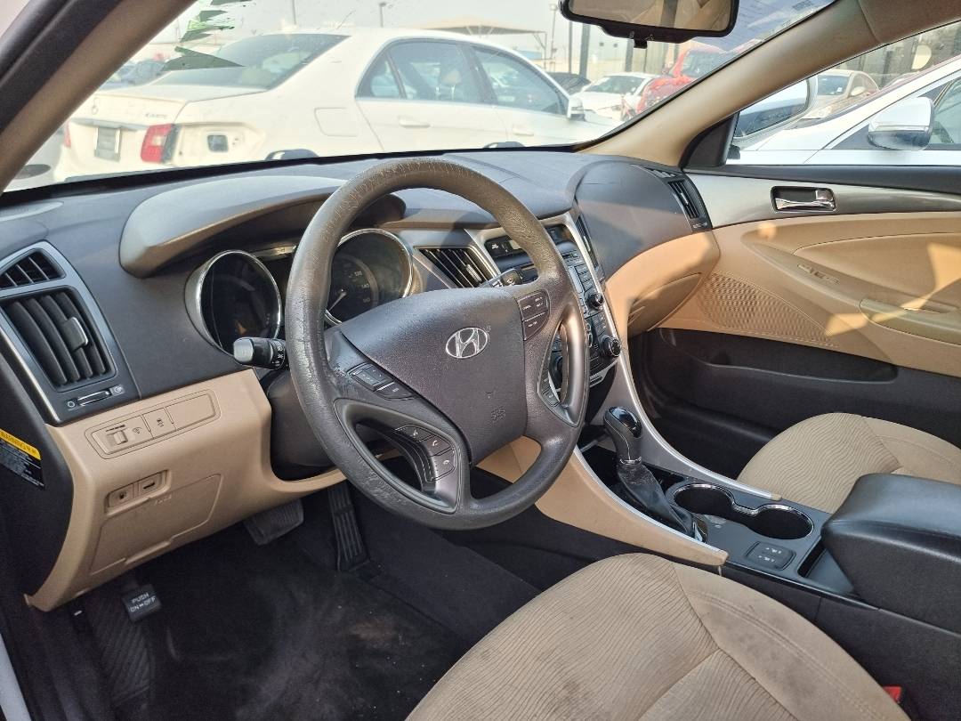 2013 HYUNDAI SONATA — 186092 Miles — Lot 50529 — Souq - Marhaba Auctions Used Cars - Image 7