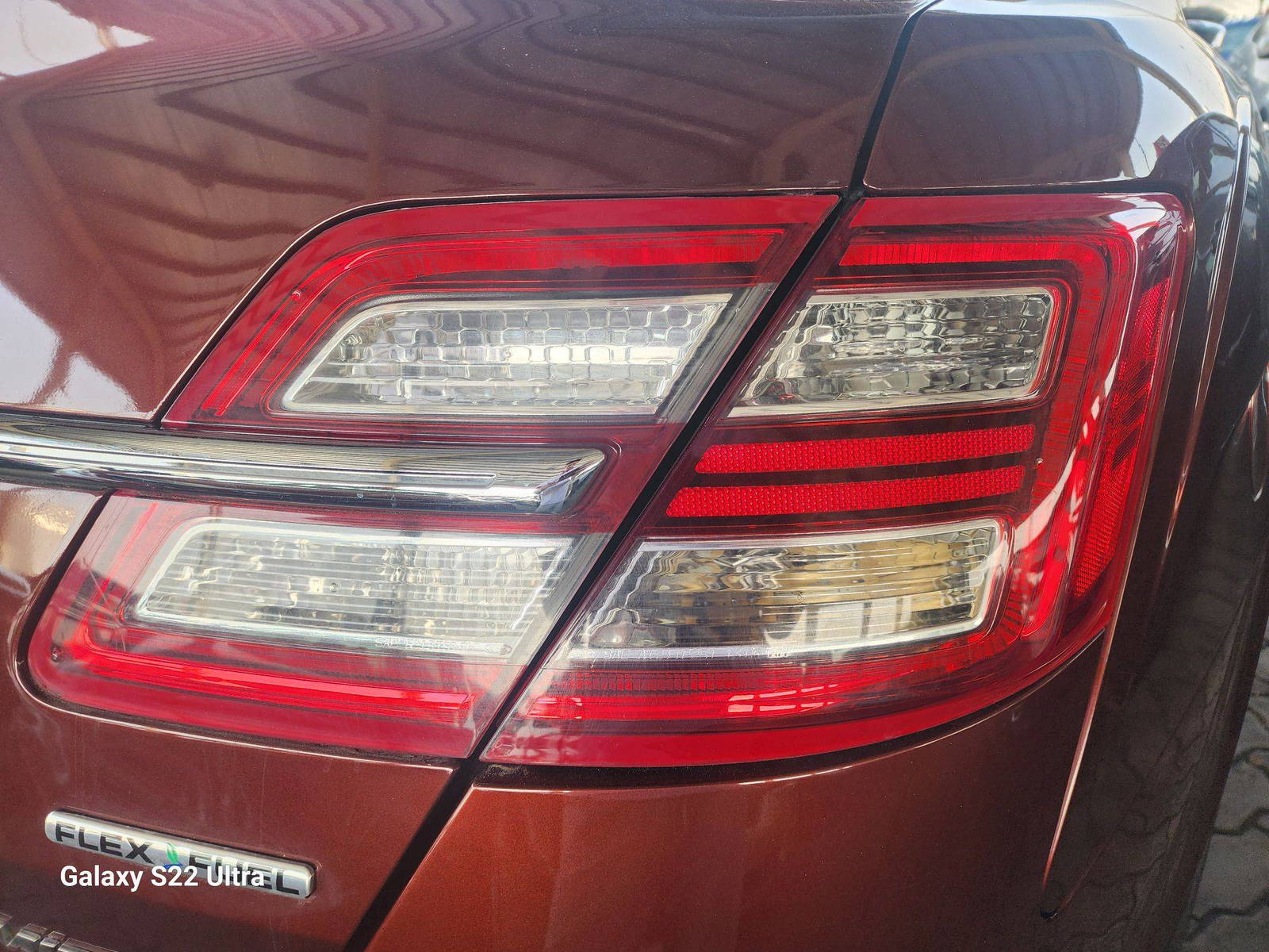 2016 FORD TAURUS — 143240 Miles — Lot 38291165 - Marhaba Auctions Used Cars - Image 5