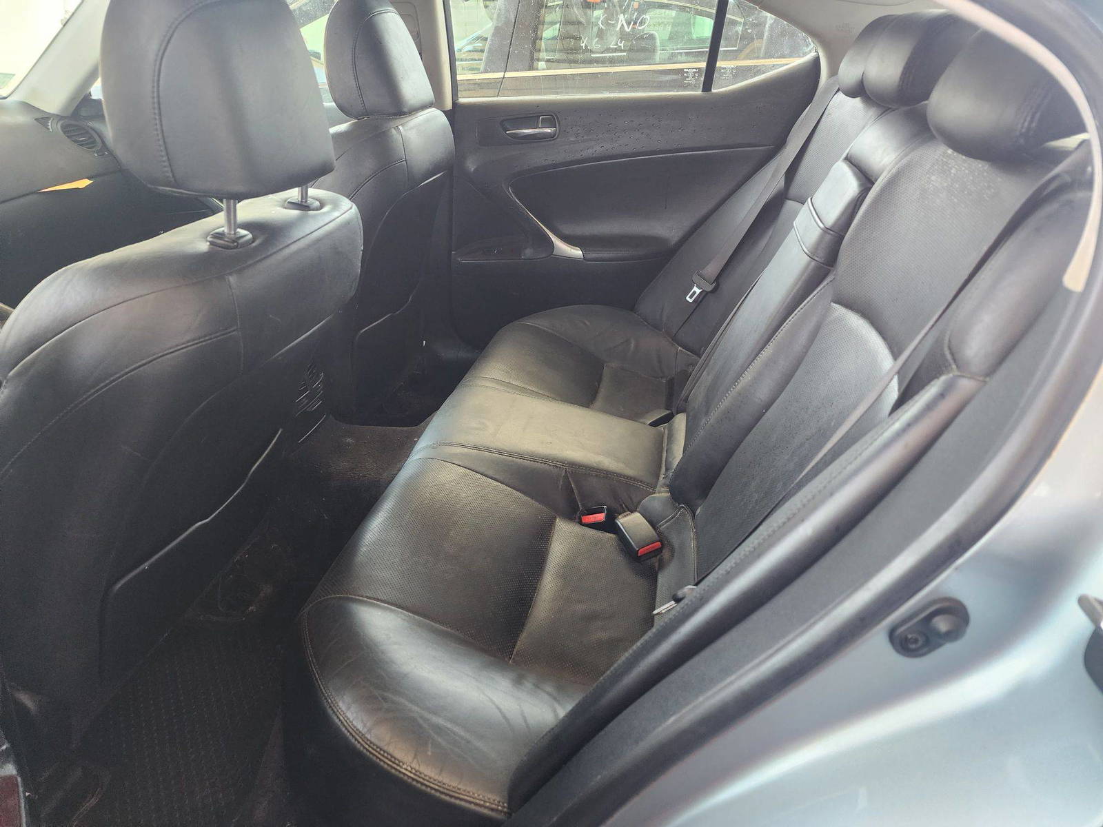 2006 LEXUS IS 250 — 161286 Miles — Lot 39022603 — Souq - Marhaba Auctions Used Cars - Image 7
