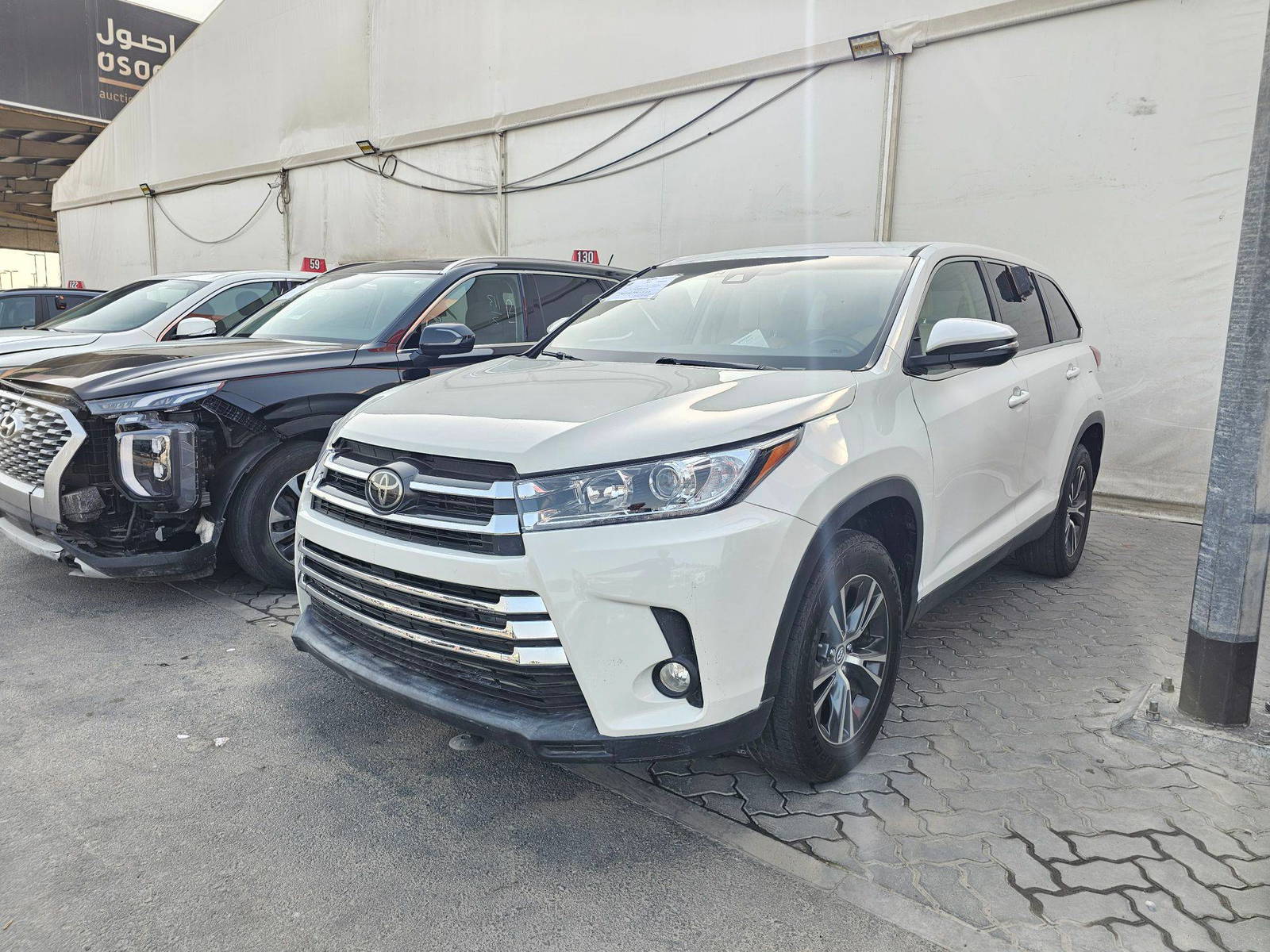 2019 TOYOTA HIGHLANDER — 196242 Miles — Lot ZZRFH9KS301705 — Souq - Marhaba Auctions Used Cars - Image 4