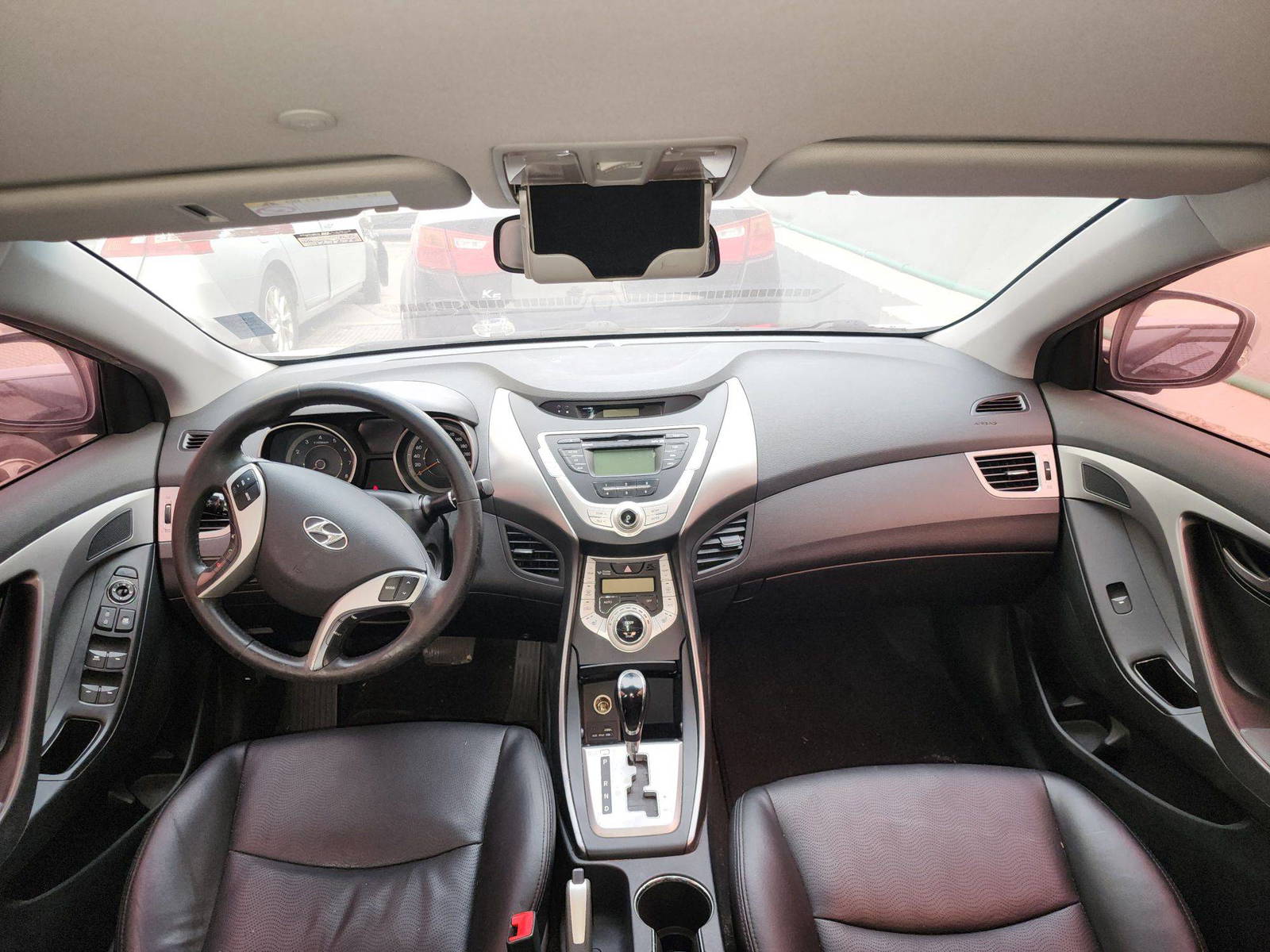 2011 HYUNDAI AVANTE — 127270 KM — Lot 033627 — Al Quoz - Marhaba Auctions Used Cars - Image 8