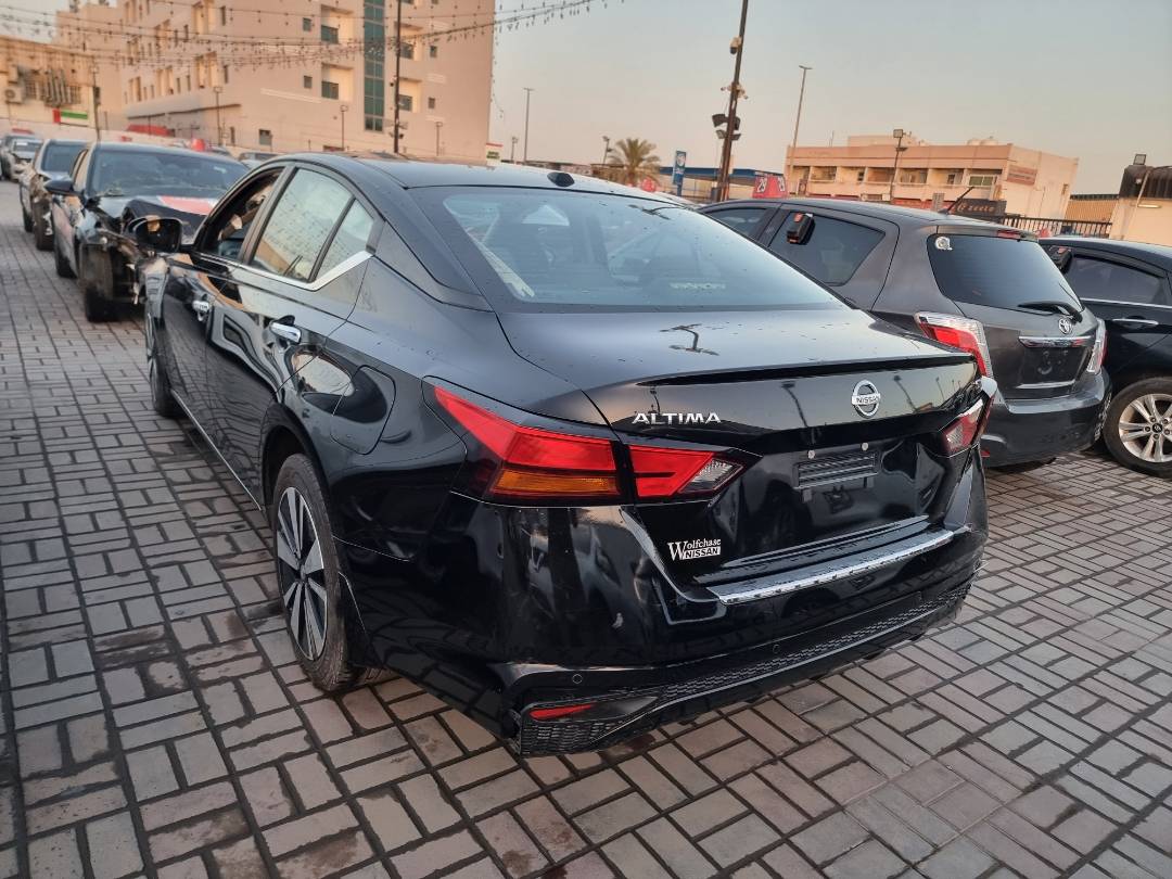 2022 NISSAN ALTIMA — 93666 Miles — Lot N412768 — Souq - Marhaba Auctions Used Cars - Image 11
