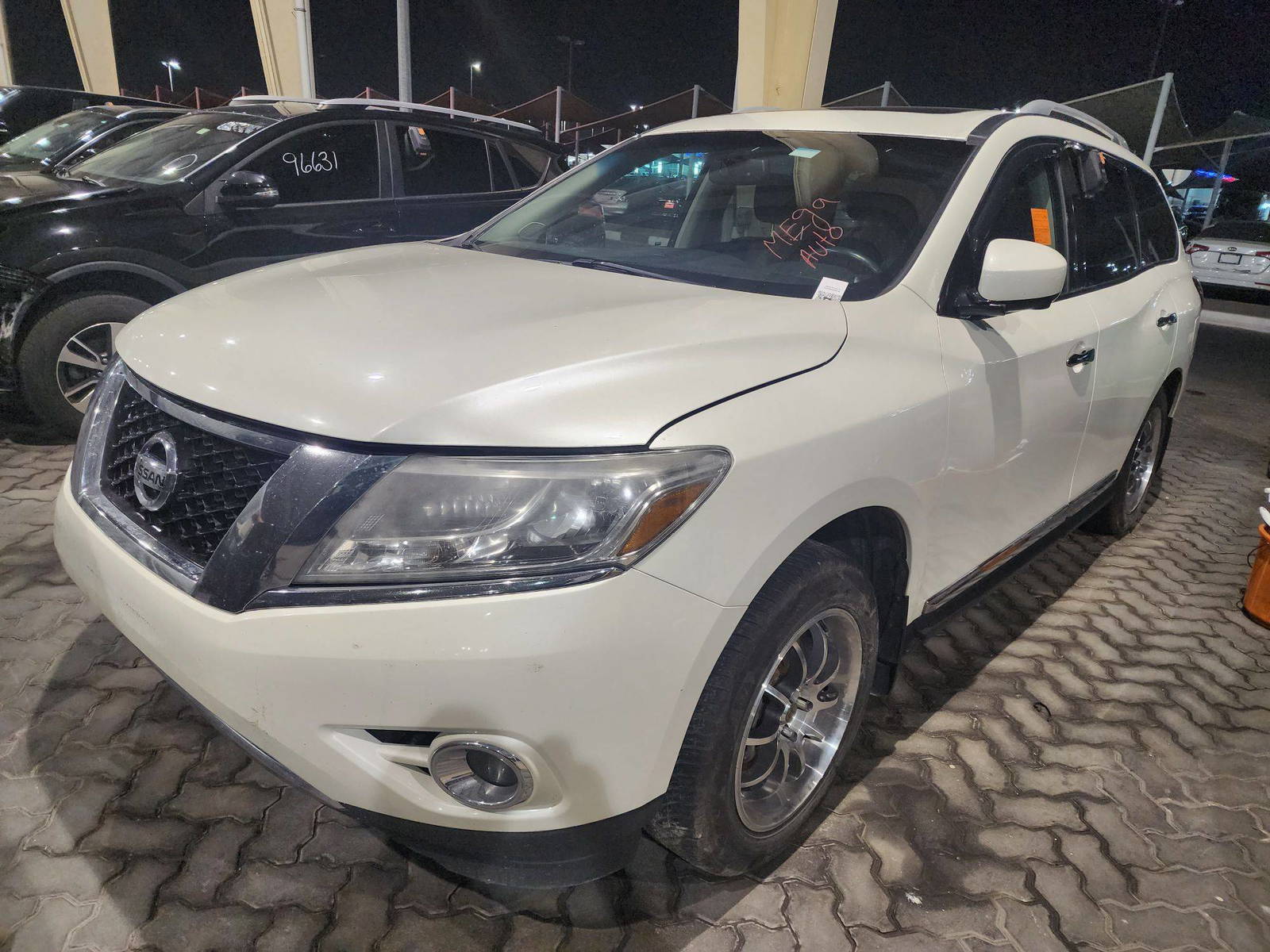 2015 NISSAN PATHFINDER — 215488 KM — Lot 35380 - Marhaba Auctions Used Cars - Image 8