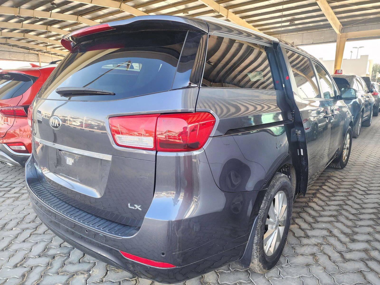 2016 KIA SEDONA — 149569 Miles — Lot 37677751 - Marhaba Auctions Used Cars - Image 10