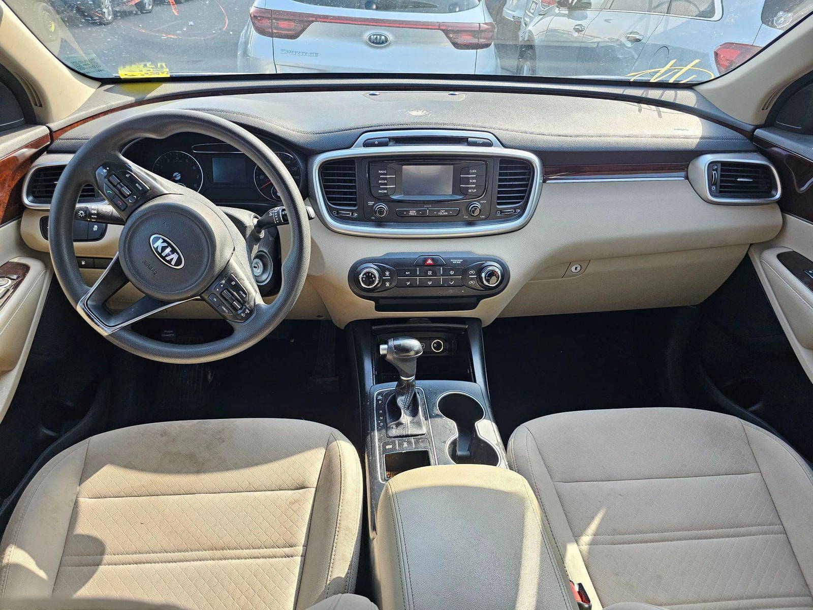 2017 KIA SORENTO — 208096 Miles — Lot 54HG319807 — Souq - Marhaba Auctions Used Cars - Image 6