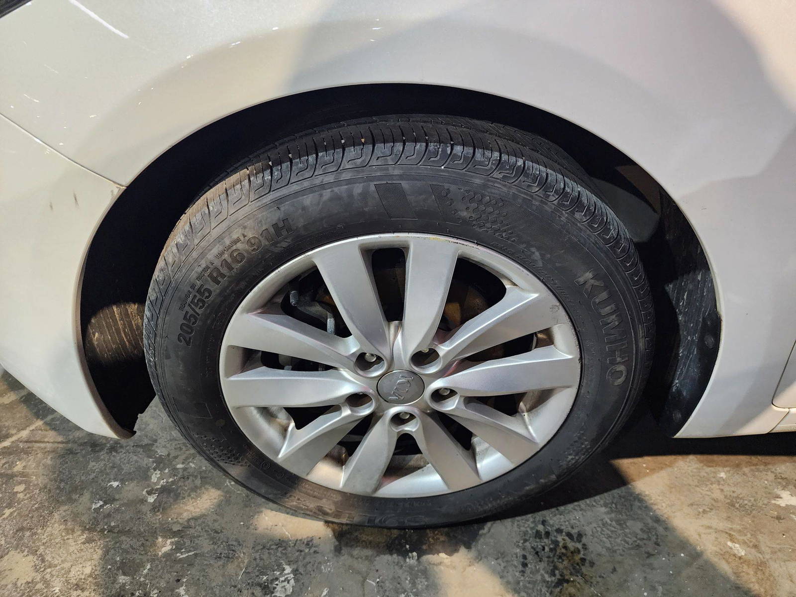 2013 KIA K3 — 163222 KM — Lot 834172 — Al Quoz - Marhaba Auctions Used Cars - Image 11