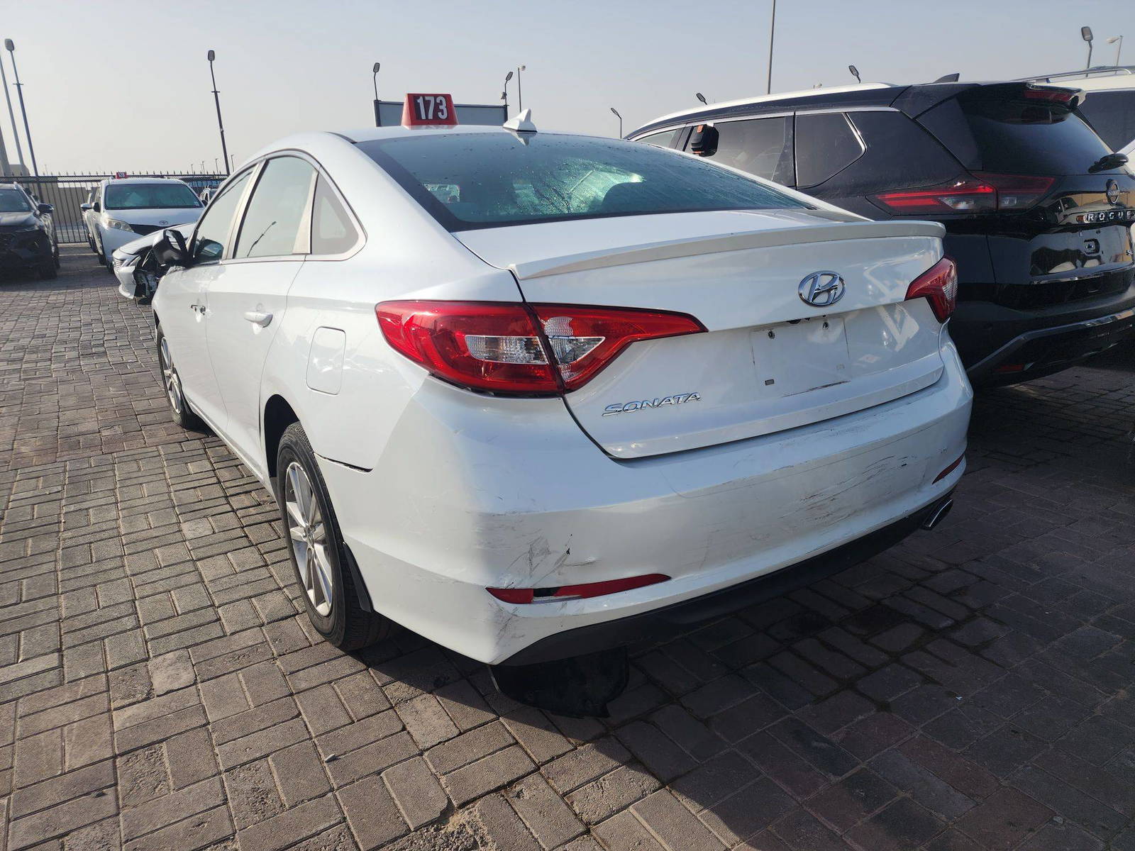 2015 HYUNDAI SONATA — 123015 Miles — Lot 43436142 — Al Sajaa - Marhaba Auctions Used Cars - Image 3