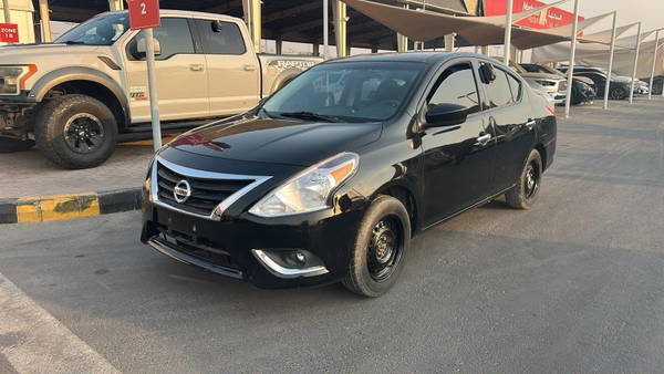 NISSAN VERSA