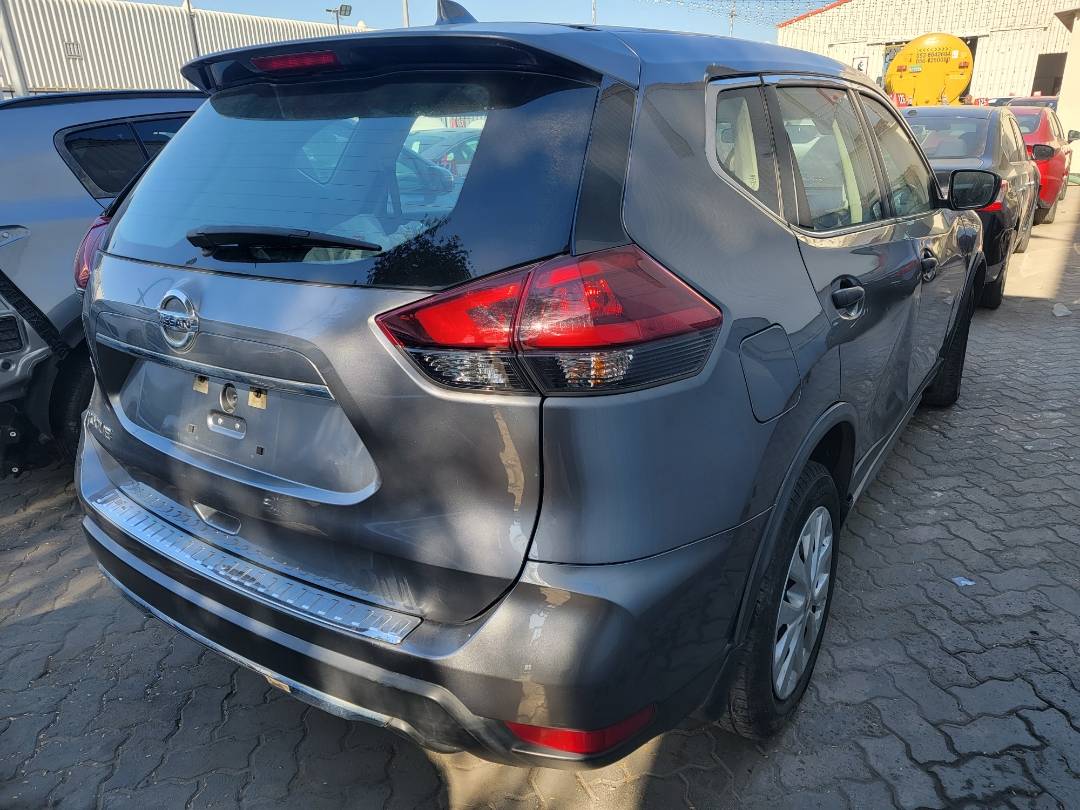 2018 NISSAN ROGUE — 218651 Miles — Lot 620752 - Marhaba Auctions Used Cars - Image 3