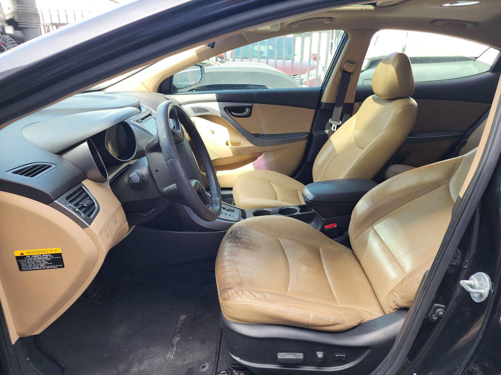 2013 HYUNDAI ELANTRA — 170847 Miles — Lot 81993994 — Al Quoz - Marhaba Auctions Used Cars - Image 5