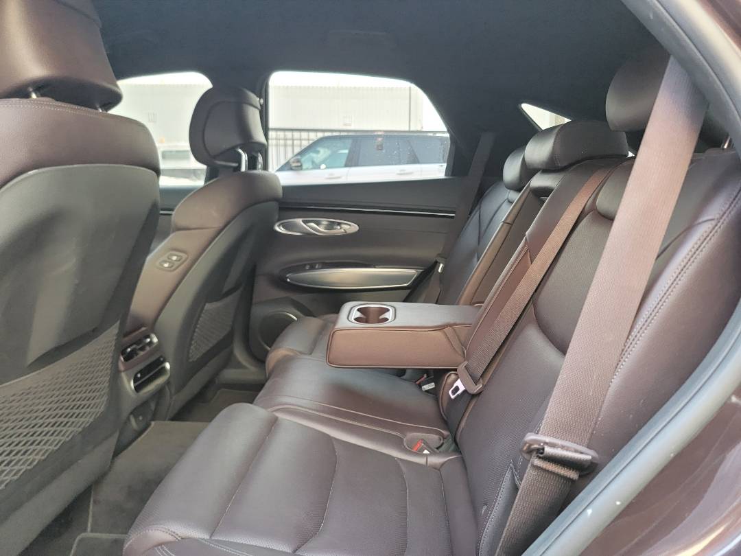 2021 GENESIS GV70 — 26297 KM — Lot 025314 — Main - Marhaba Auctions Used Cars - Image 7
